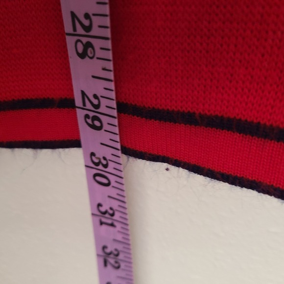 Vintage Triko XL Preppy Red Cardigan Embroidered Crest Old Money New England - Picture 11 of 12